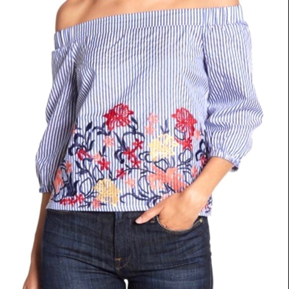 Romeo & Juliet Off shoulder Embroidered Blouse Blue Sz Small - Picture 1 of 5